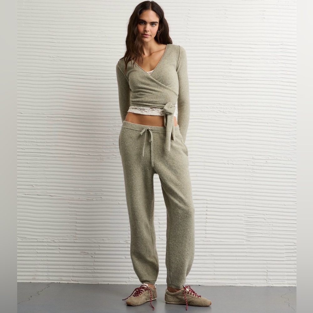 American Eagle Cozy Jogger Like New